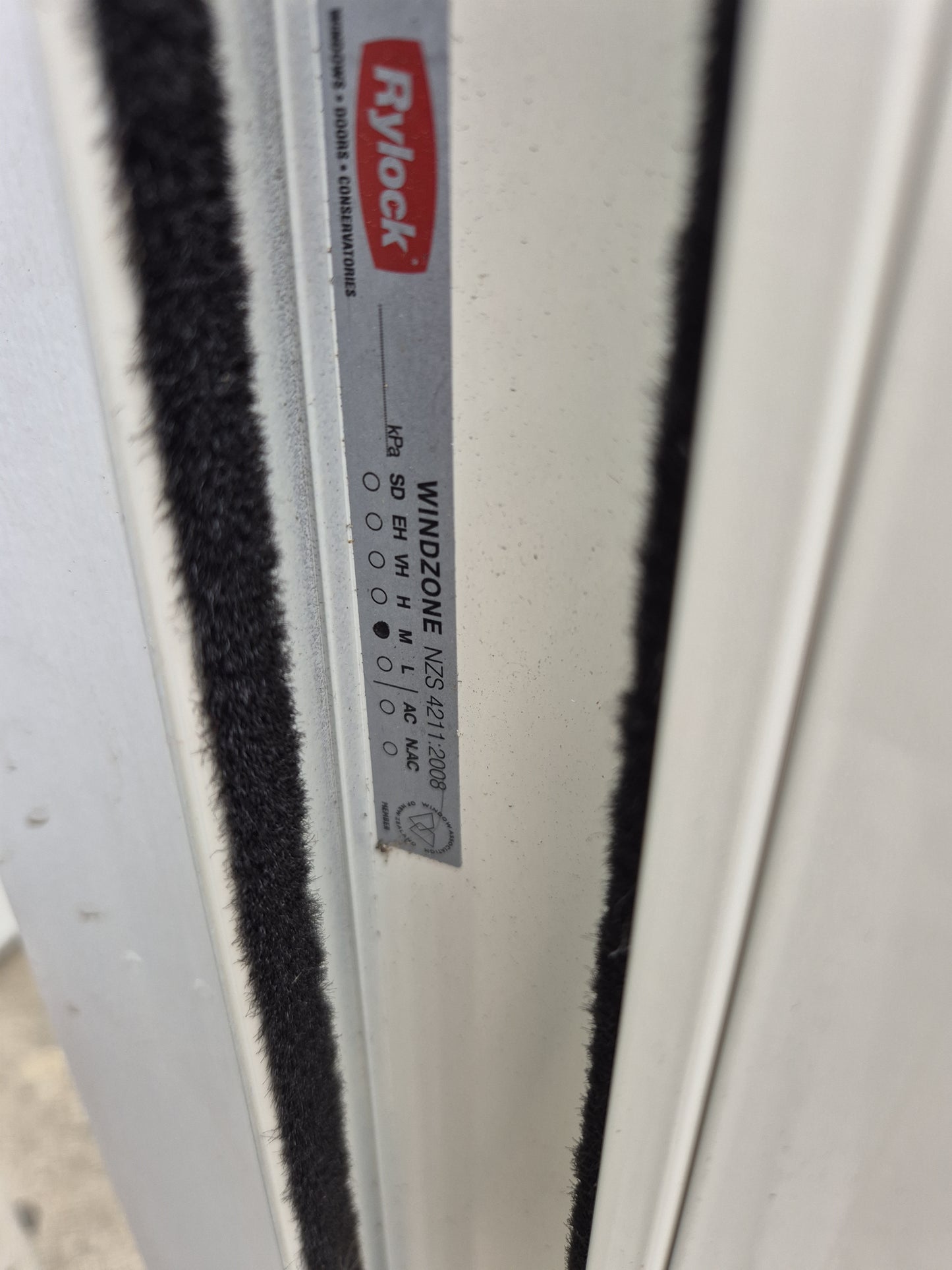 Stacker Sliding door 2 H x 3 W, comes with key, GD condition (R1933)
