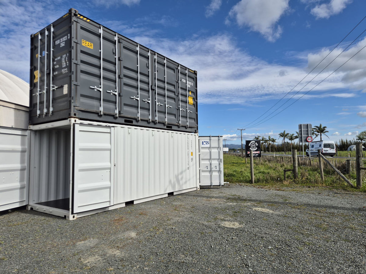 NEW / ONE TRIP 20FT CONTAINERS High Cube & Std