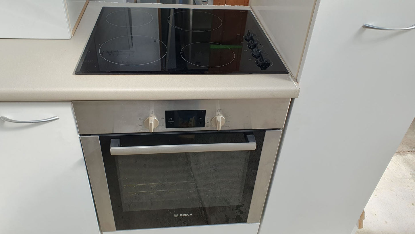 Near new kitchen excellent condition, soft close draws & cupboards