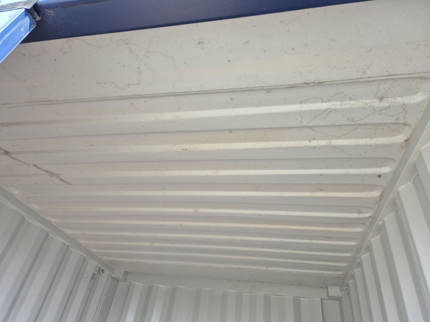 10ft V. Gd cond lock box