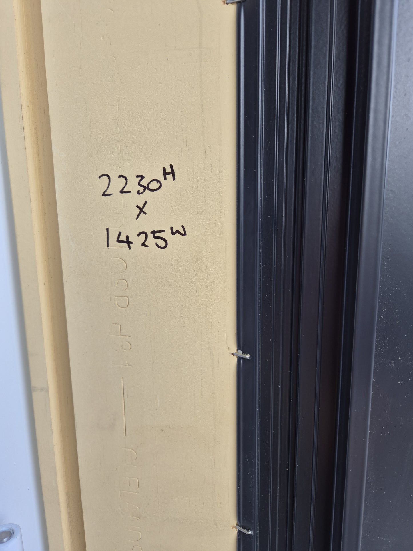 BRAND NEW DOUBLE GLAZED Ranchslider 2230 H x 1425 W L-R (R1915)