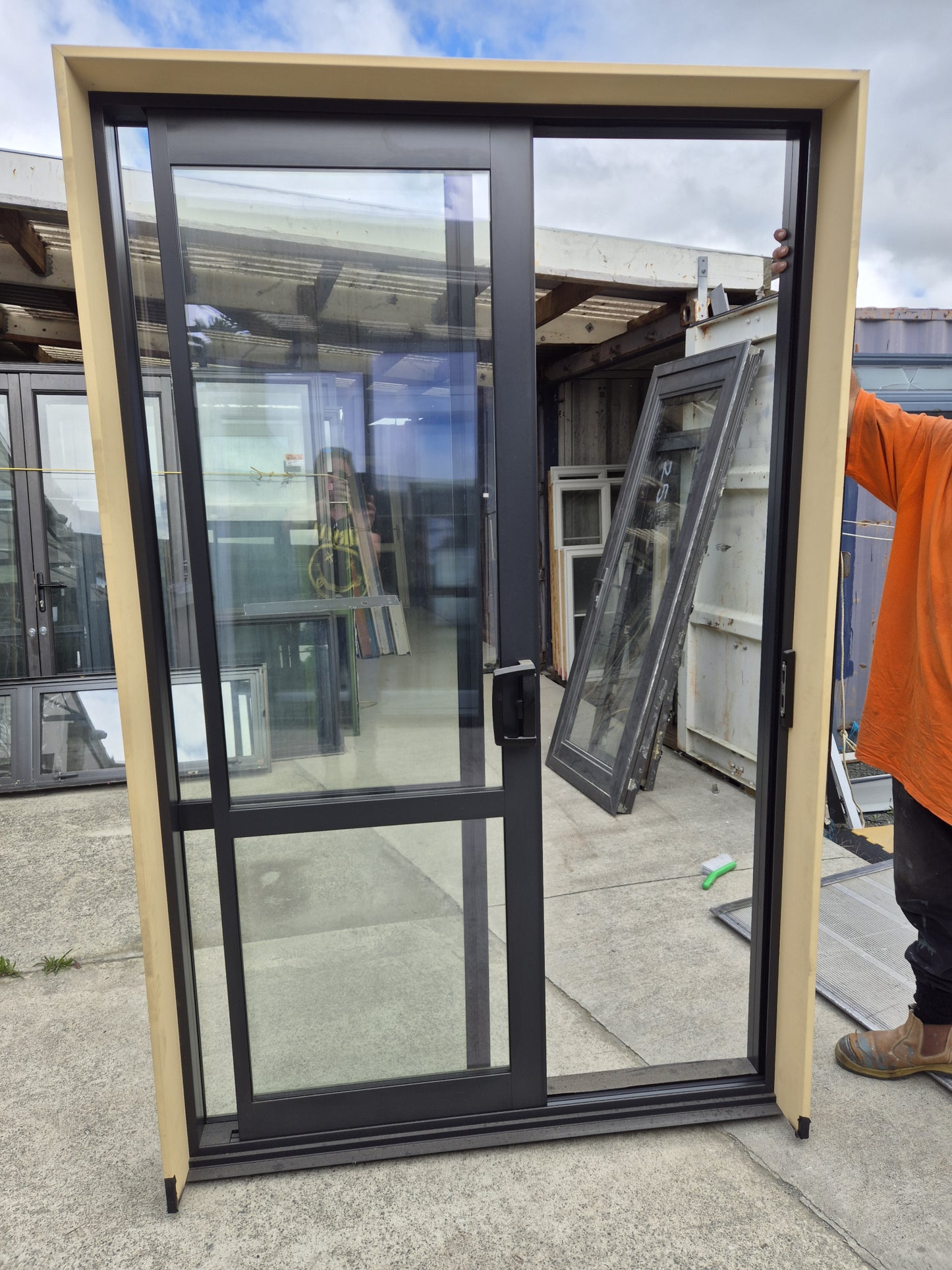 BRAND NEW DOUBLE GLAZED Ranchslider 2230 H x 1425 W L-R (R1915)