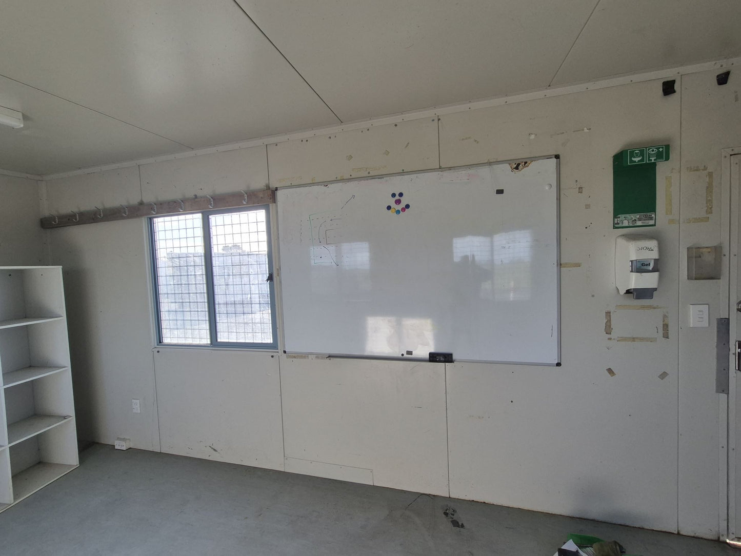 DRY 6 m x 3 m Portable Lunch Room / Site Office