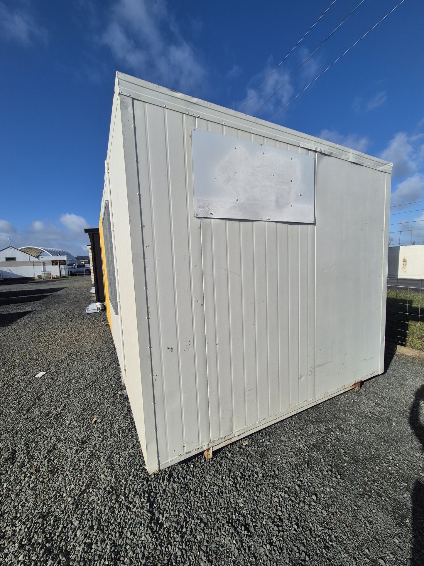 DRY 6 m x 3 m Portable Lunch Room / Site Office