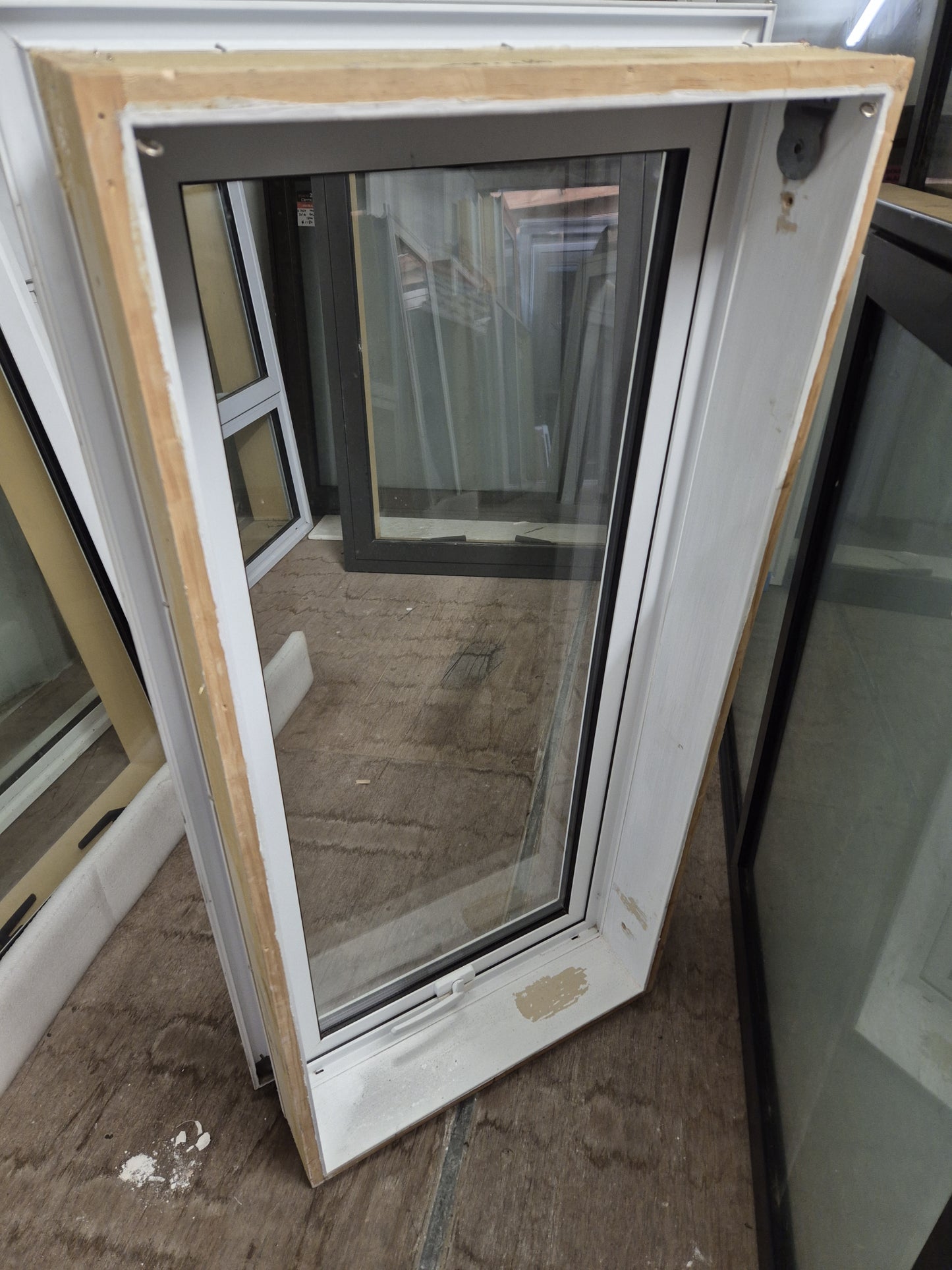 White Double Glazed Window 955 H x 490 W #2029