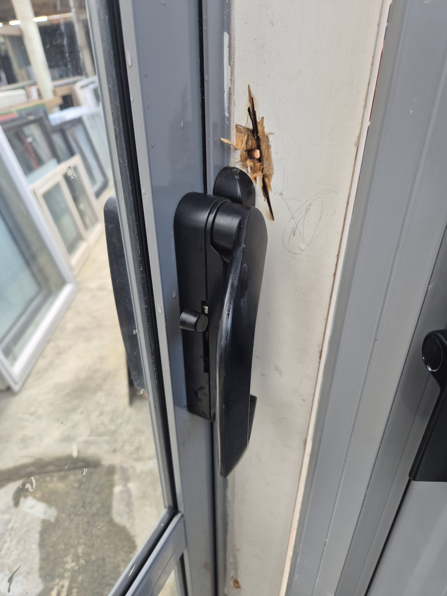 Ranchslider 1.8W comes with key, Gd cond #2110