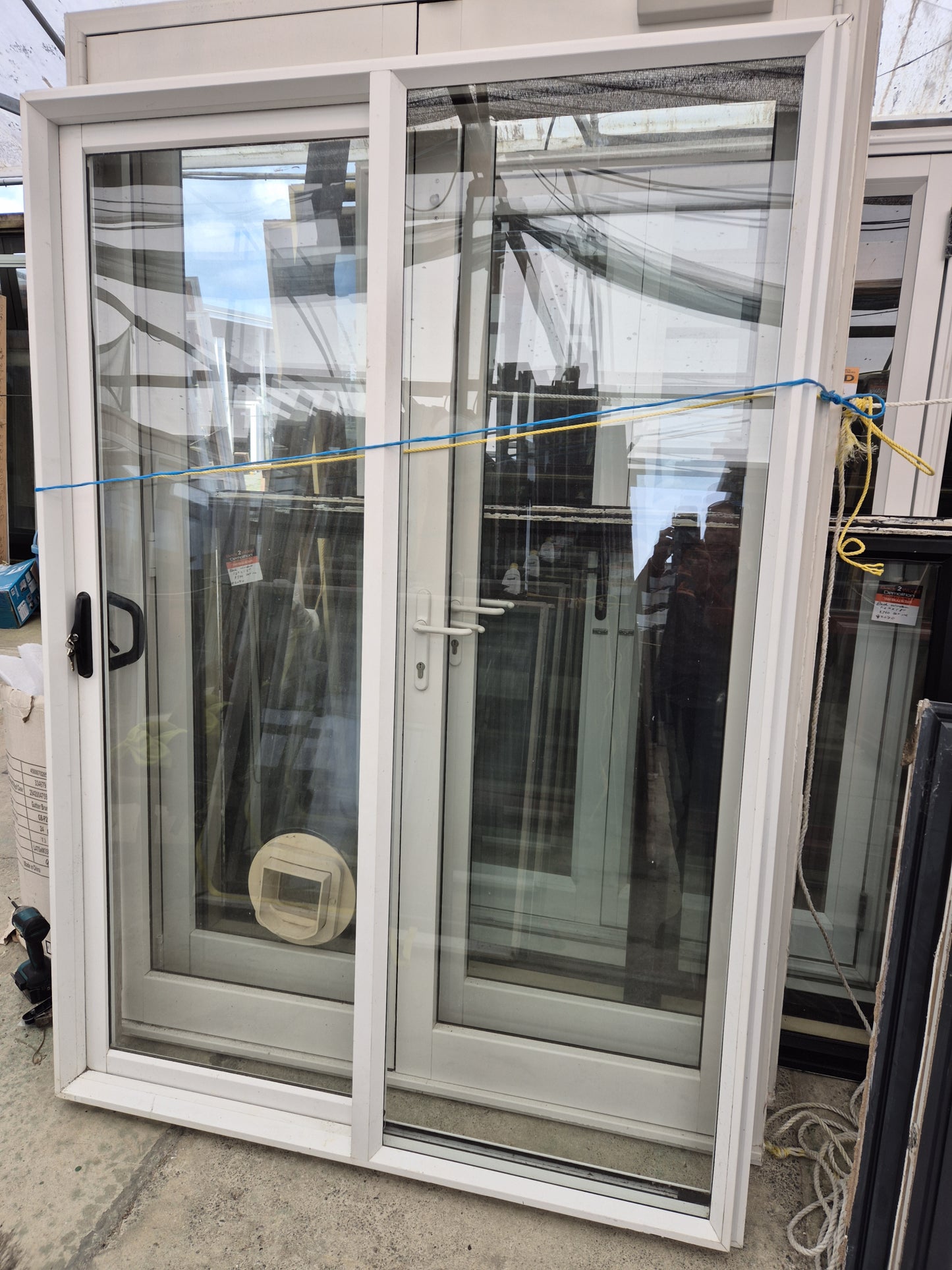 Off White Ranchslider 2 H x 1.4 W #2109f see matching windows etc