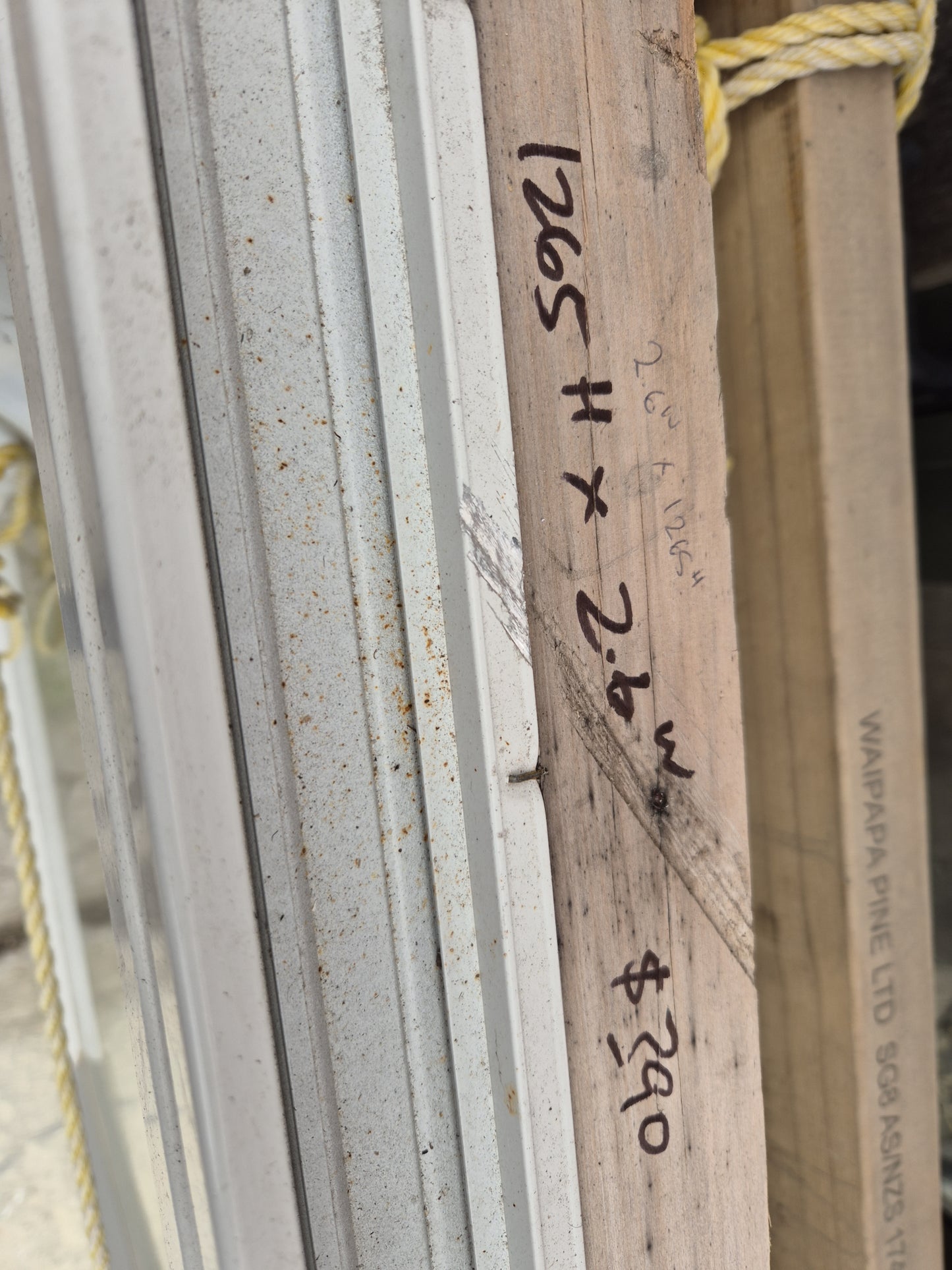 Aluminium window, exc cond 1.265 H x 2.600 W #2144