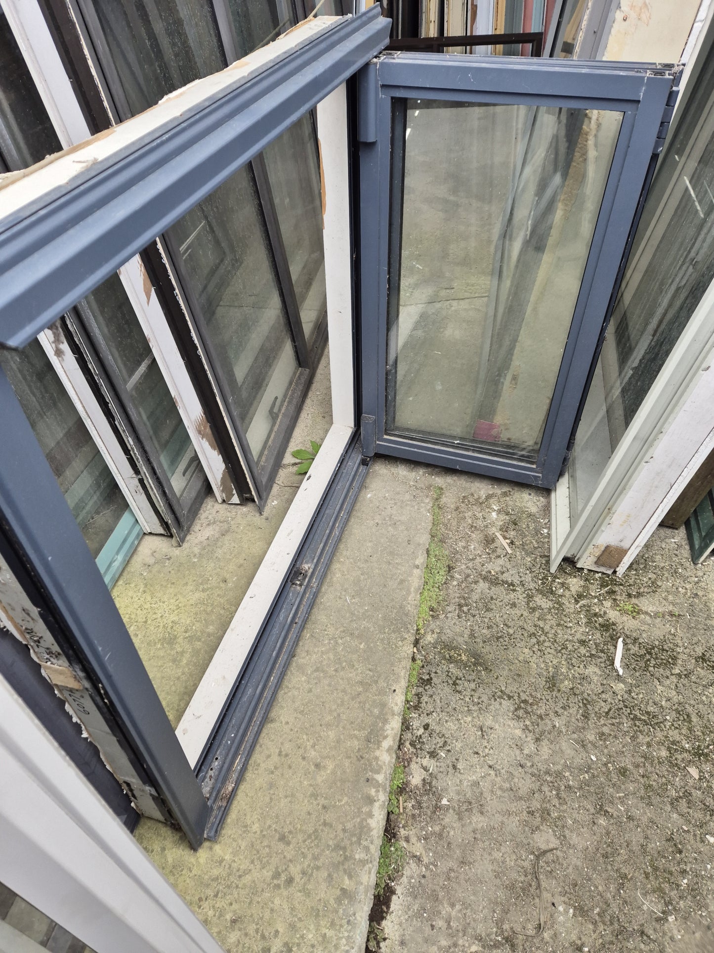 DOUBLE GLAZED, DENIM BLUE Bifold Window 1 H x 1130 W #2138