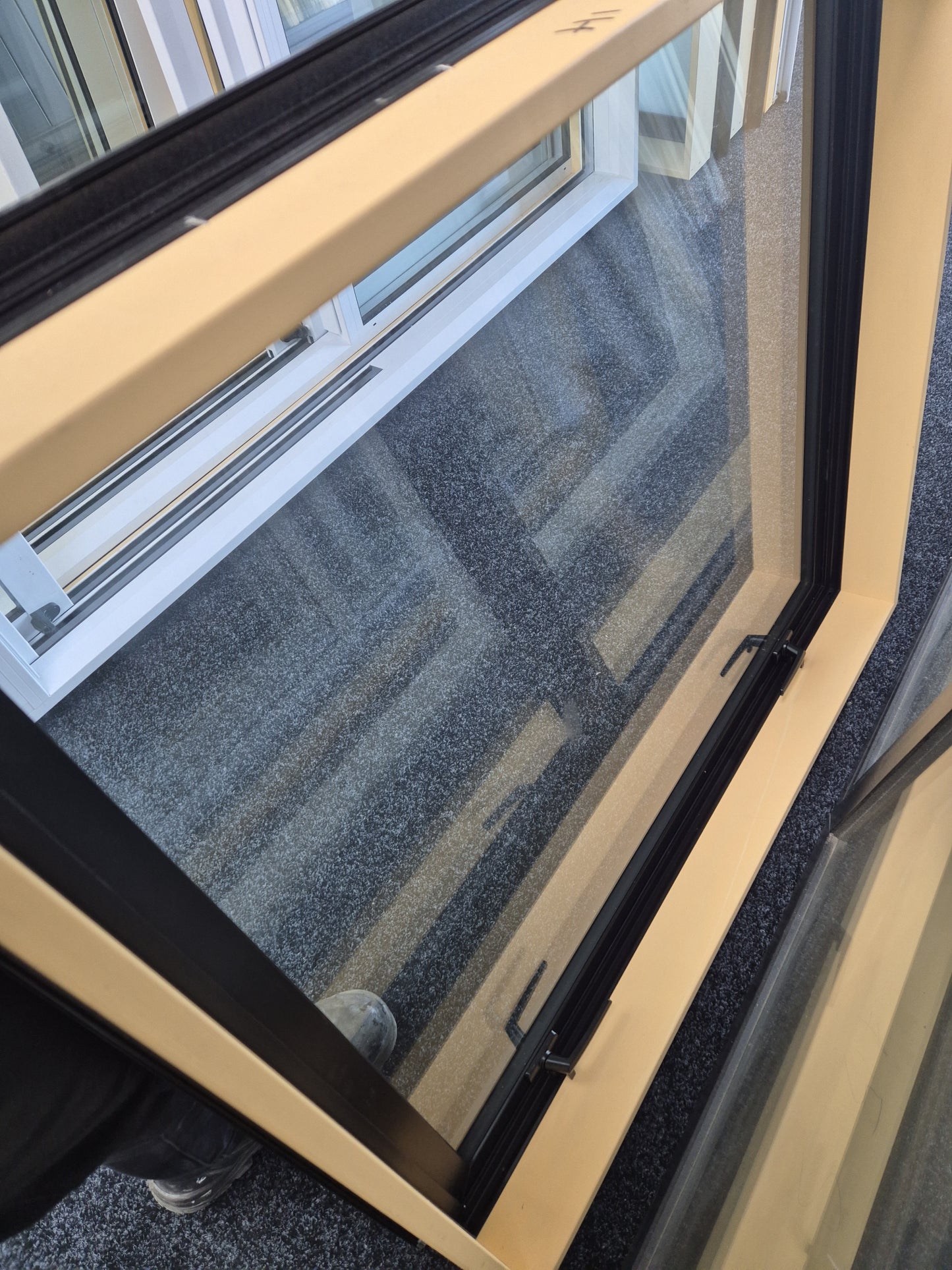 BRAND NEW BLACK DOUBLE GLAZED WINDOW 900 H x 1000 W #2157