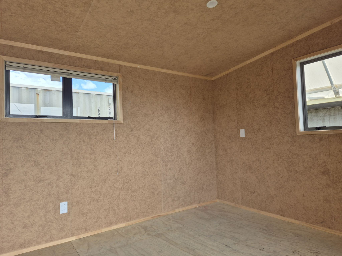 Newly Built 7.2 x 3 Coloursteel Portable building