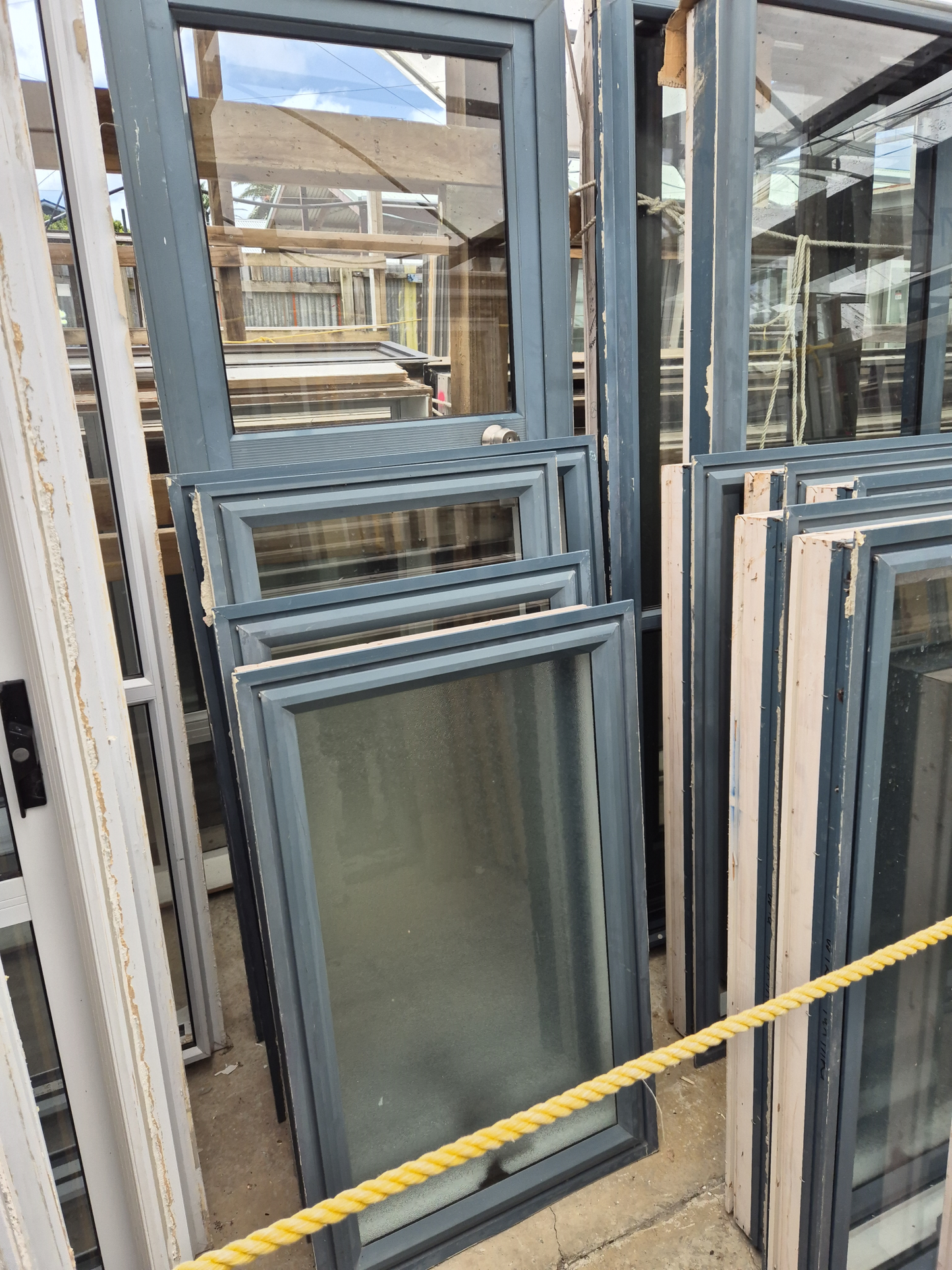 House lot of Aluminium Joinery, Stacker Slider, Ranchslider & windows #2292