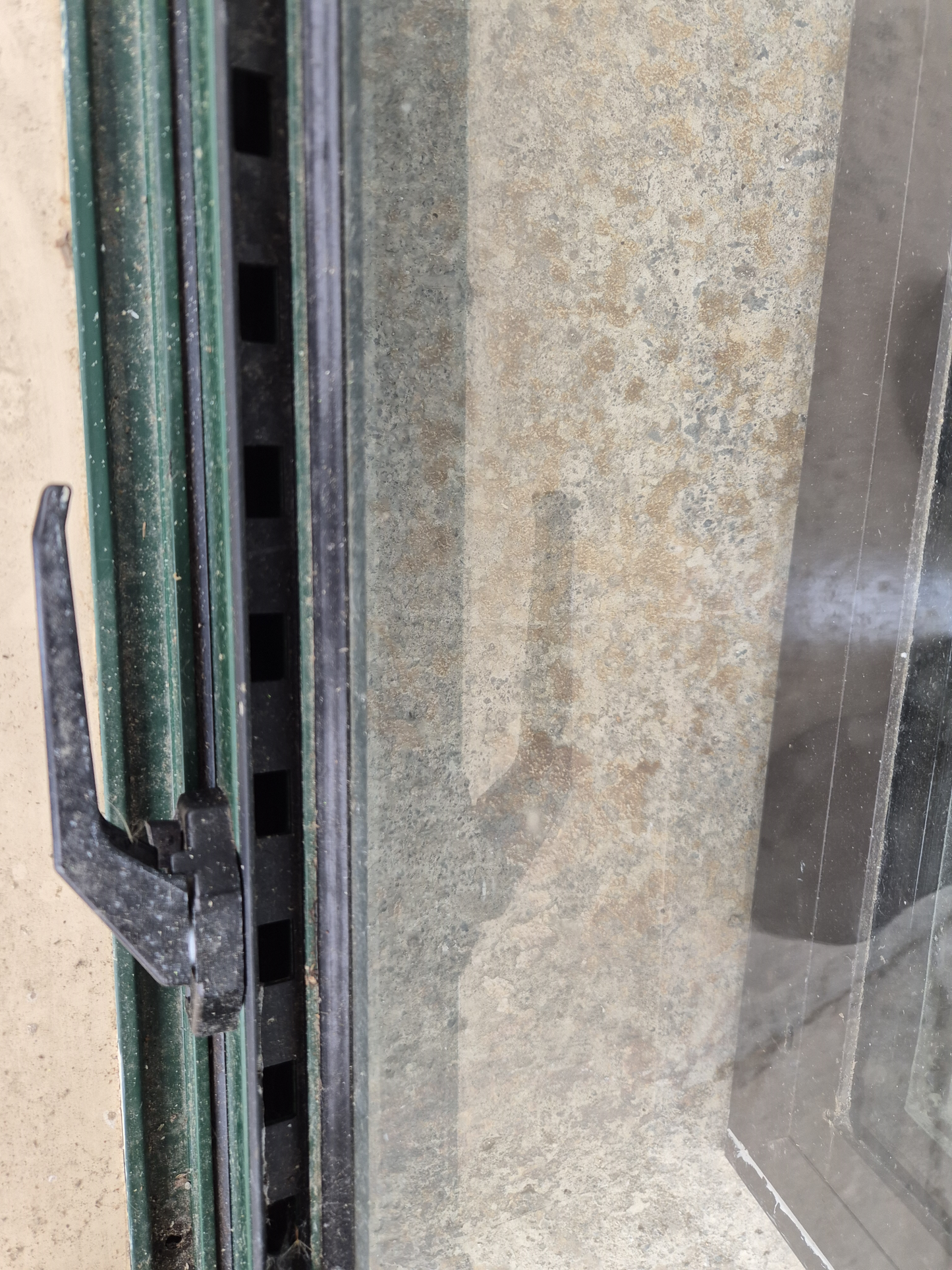 Small Aluminium Window 800x800 opens #2344