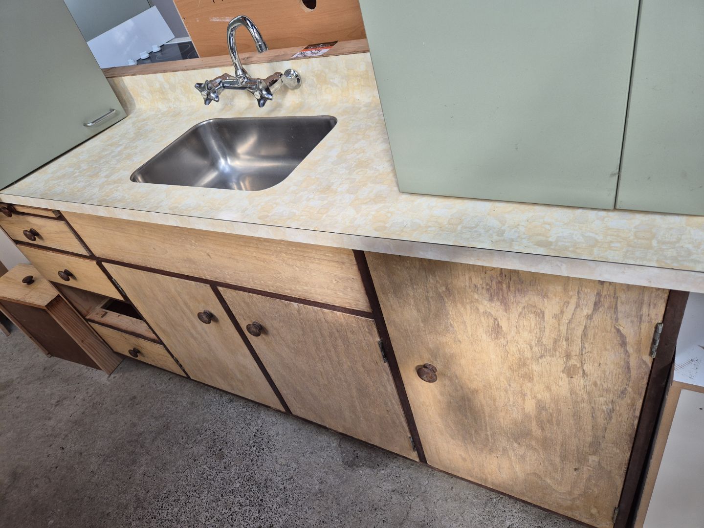 RETRO Kitchenette in good solid condition 1830 mm L