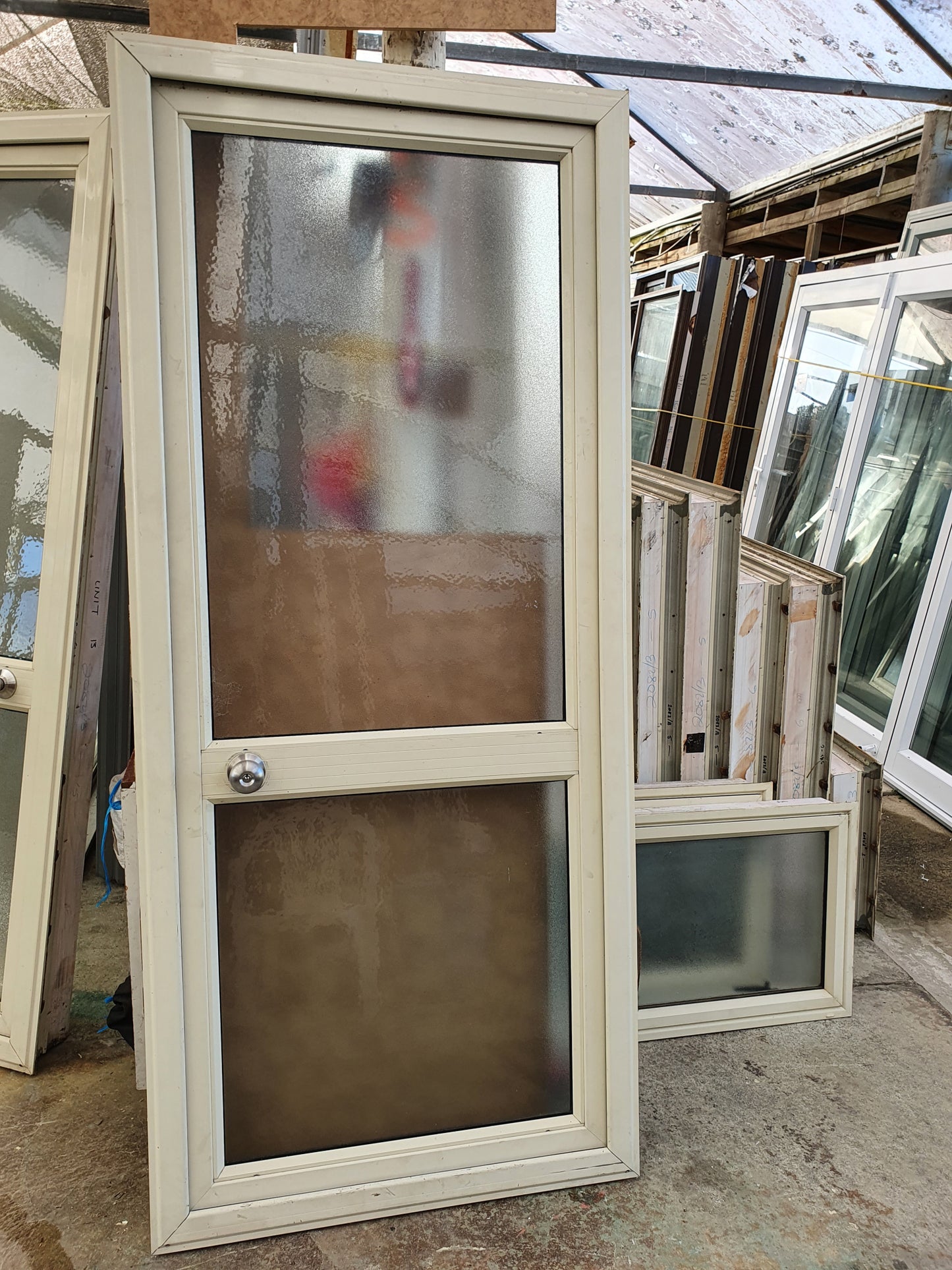 Cream Single Exterior Door 2 m H x 860 mm W #SDK6