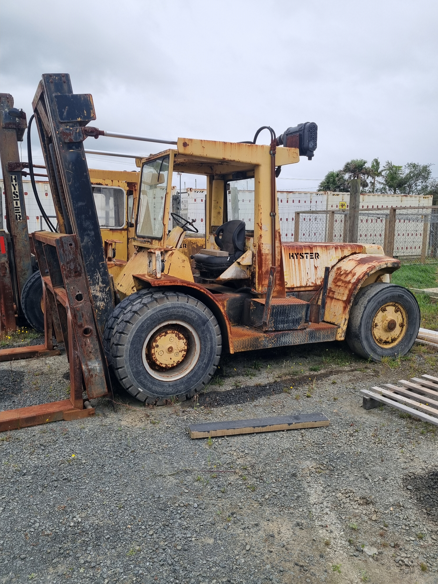 10T Hyster Forklifts - Combo Deal