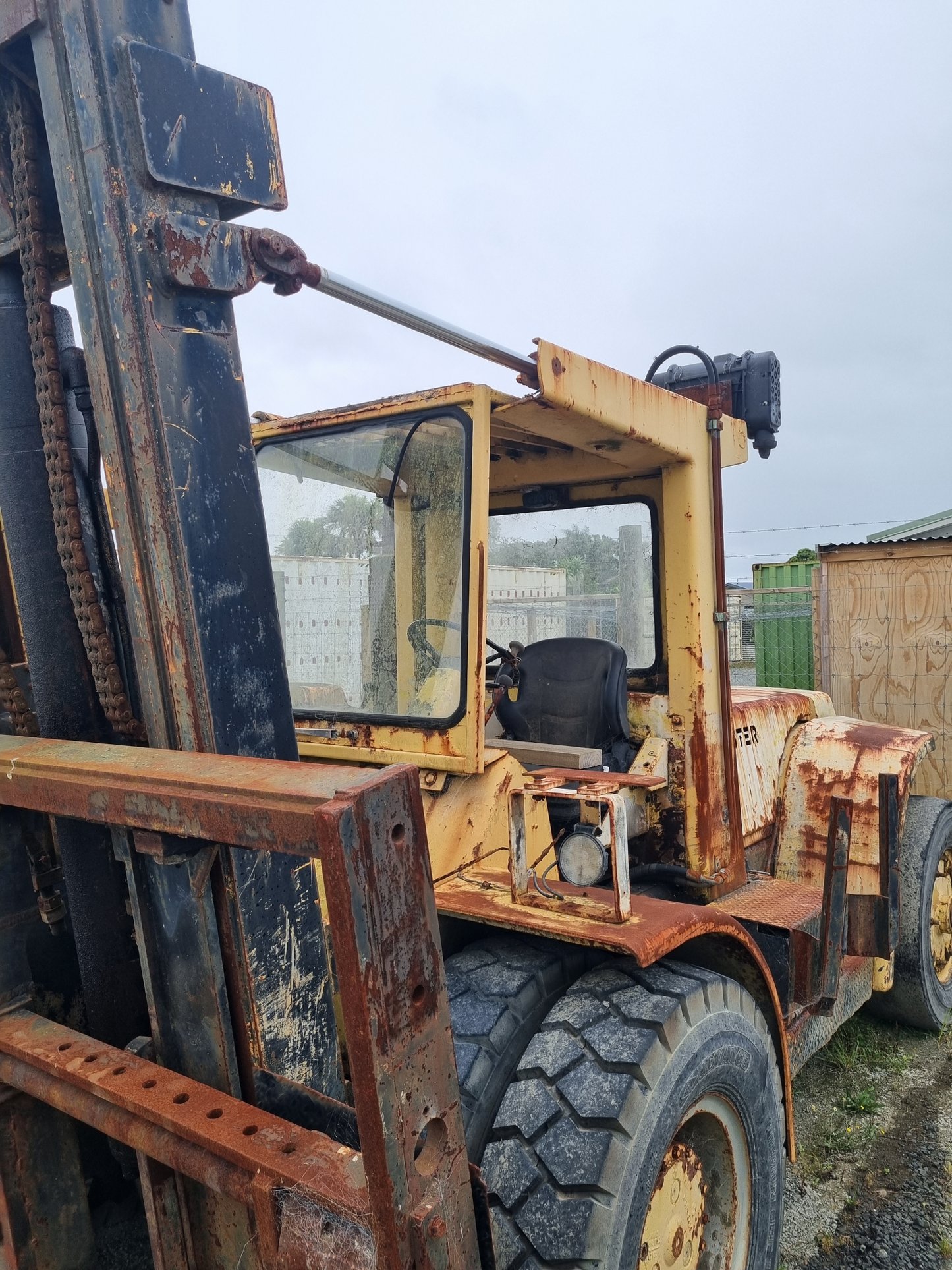 10T Hyster Forklifts - Combo Deal