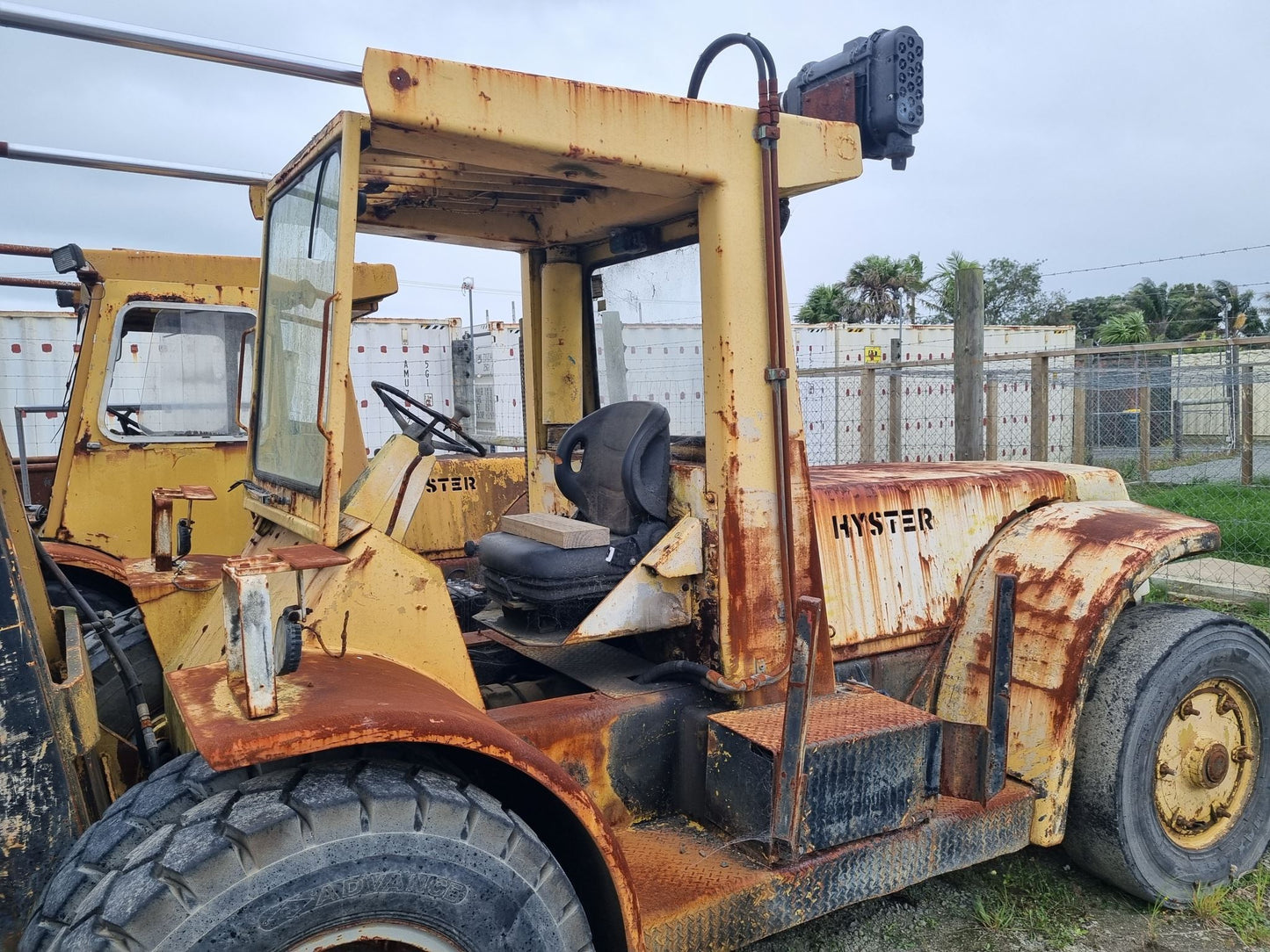 10T Hyster Forklifts - Combo Deal