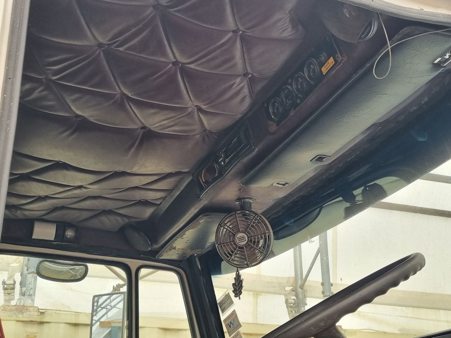 1998 Freightliner FLC Tipper