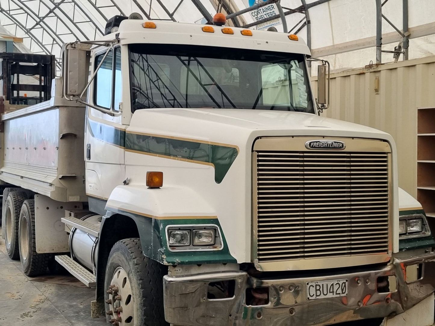 1998 Freightliner FLC Tipper