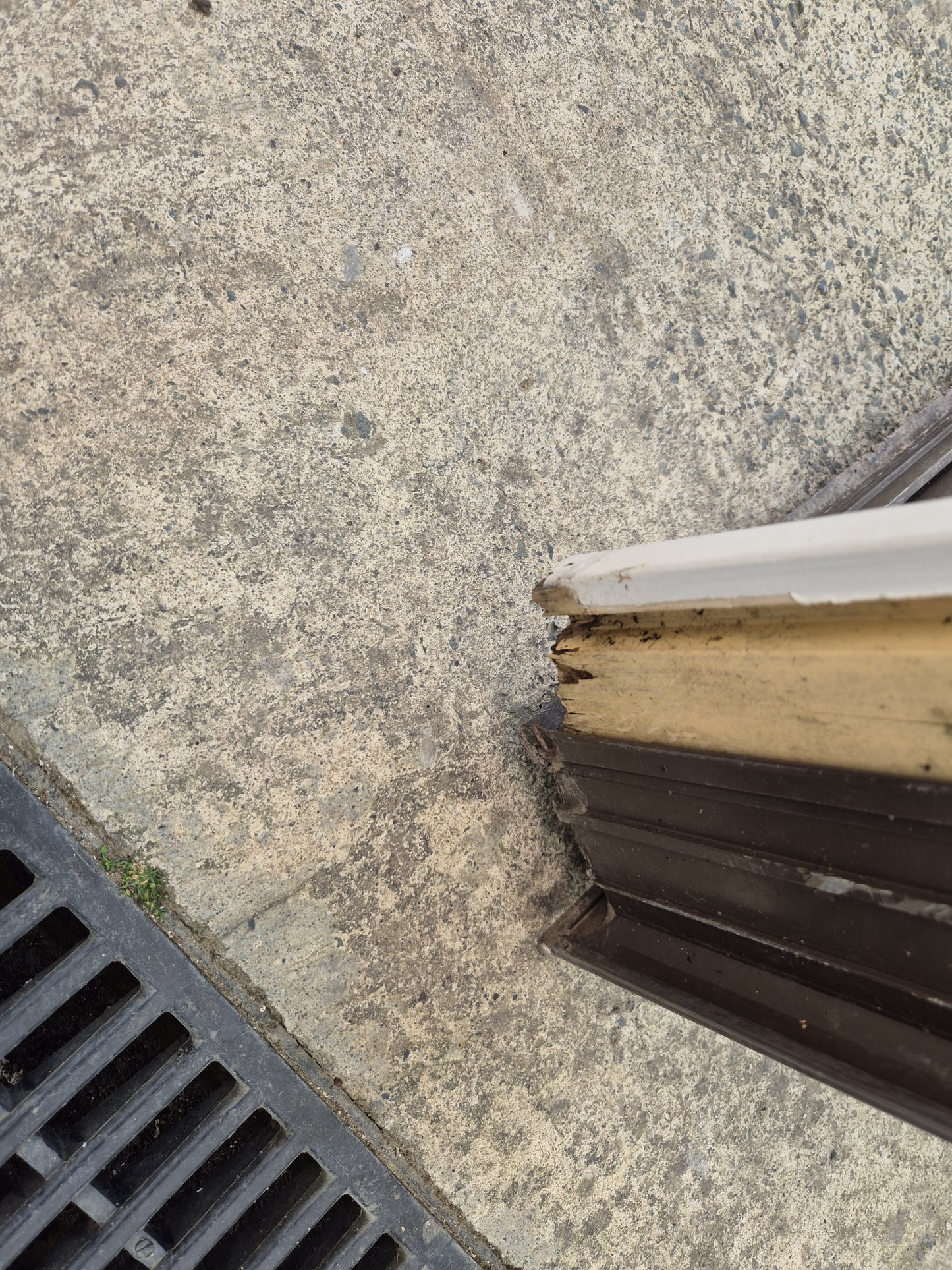 Brown Ranchslider 2030 H x 1750 W #2236