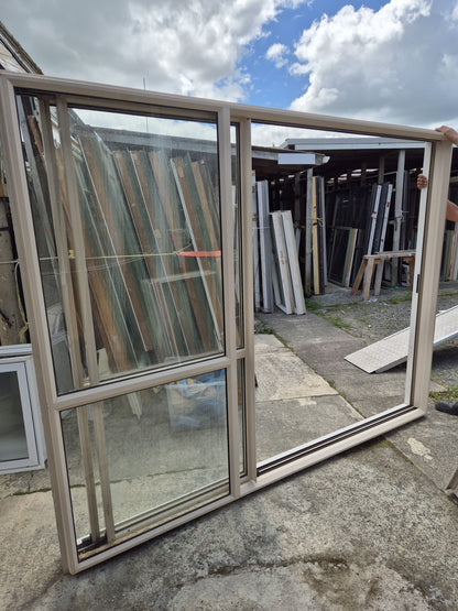 Beige Stacker Ranchslider 2 H x 2.6 W #2232