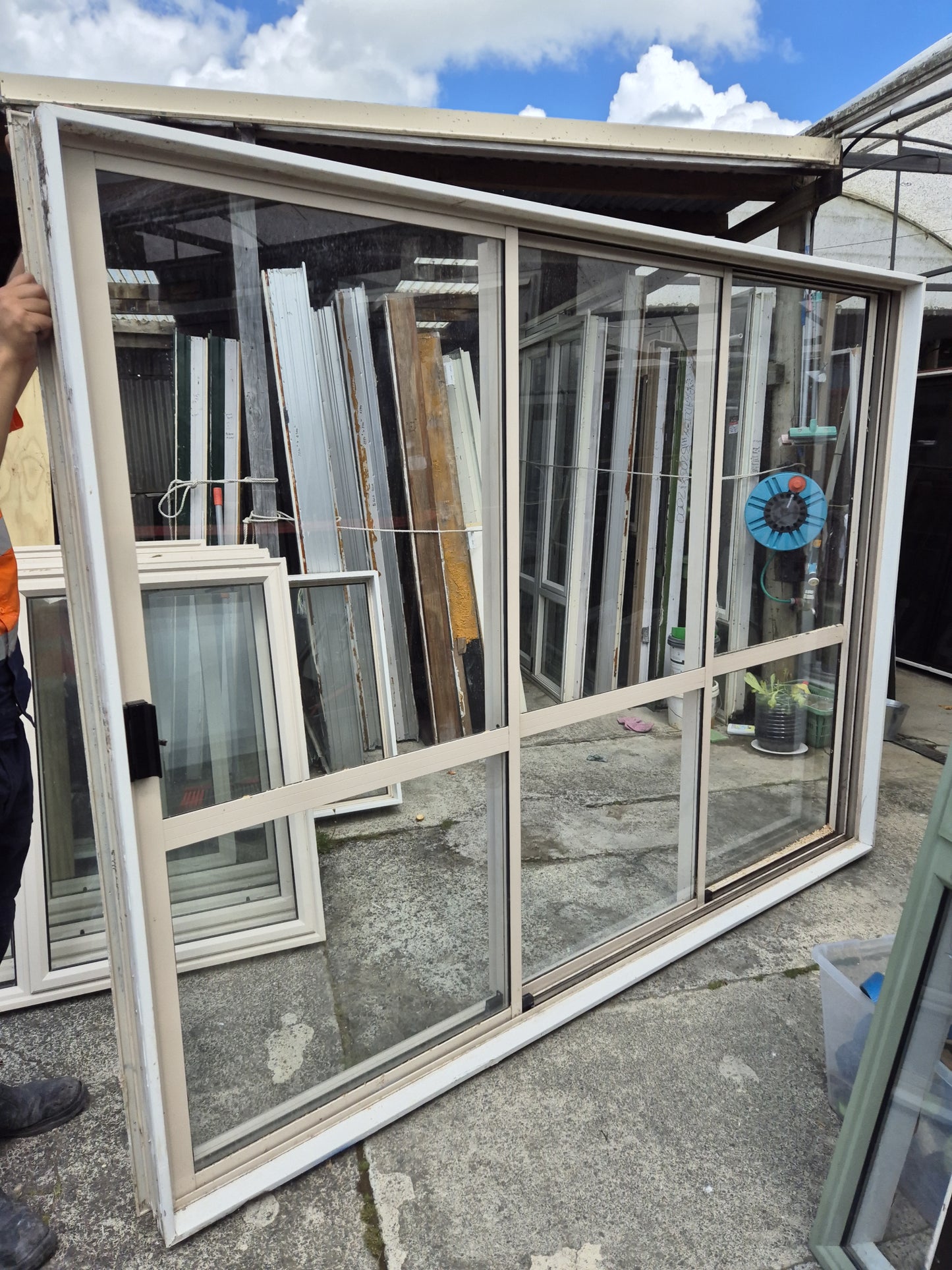 Beige Stacker Ranchslider 2 H x 2.6 W #2232