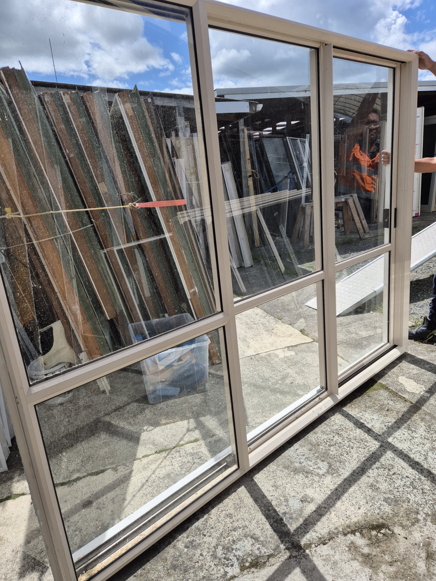 Beige Stacker Ranchslider 2 H x 2.6 W #2232