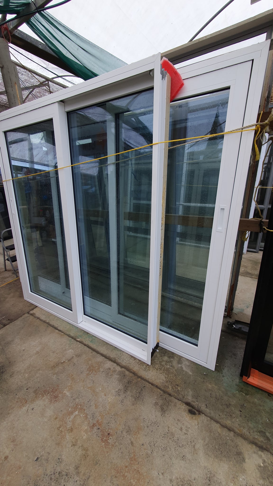 WHITE DOUBLE GLAZED SLIDER 2025H x 1800W Near new #RS177