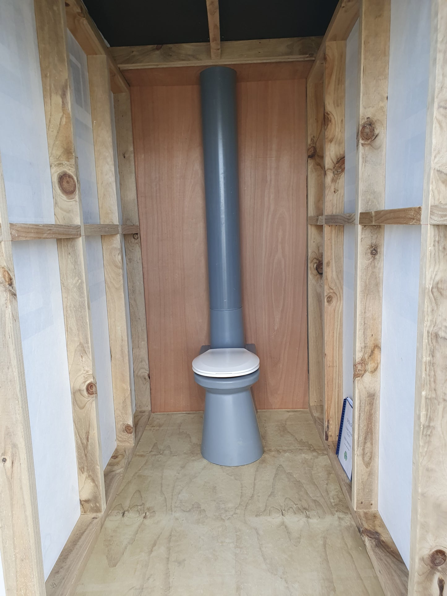 NEW Bio loo toilet unit, with turbine roof vent