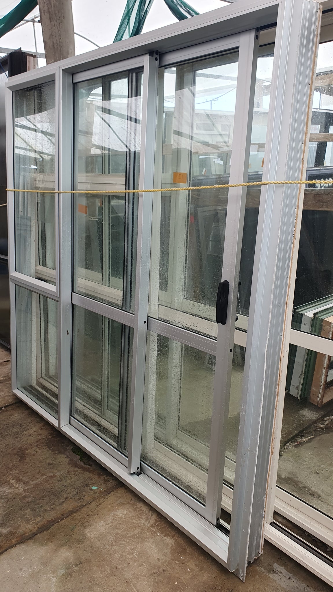 1 x Silver Stacker sliding door 2m x 2m