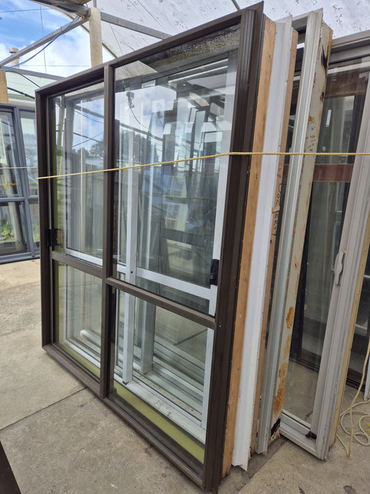 Ranchslider 2 H x 1.8 W  In good condition #R1935