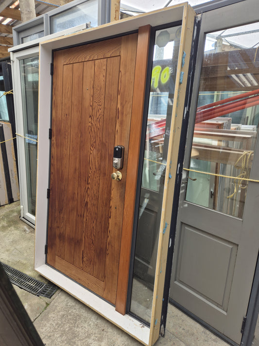 Cedar Entrance door with sidelight 2 H x 1270 W #2034