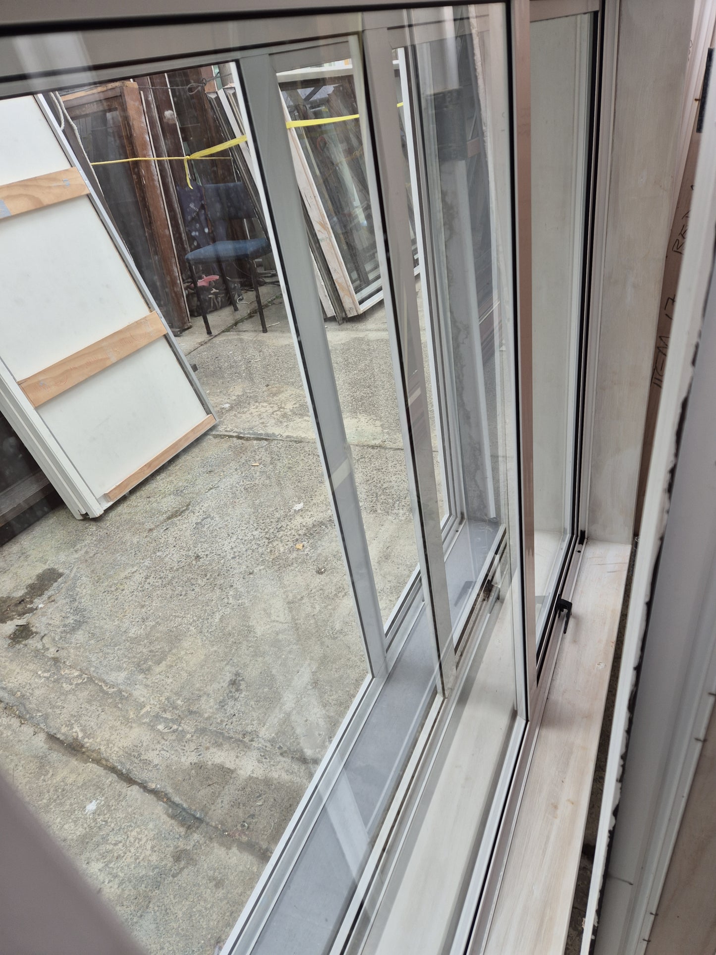 Aluminium awning window 1.2 H x 1.4 W #2109h See matching doors & windows