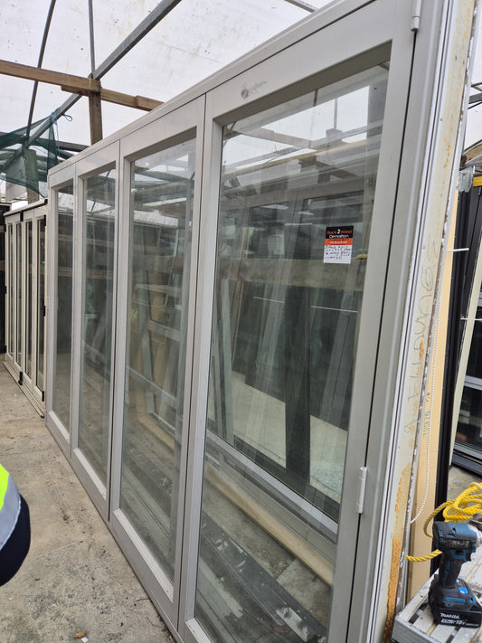 Bifolding door 2.2 H x 3.5 W see matching Bifold door & windows listed #2113