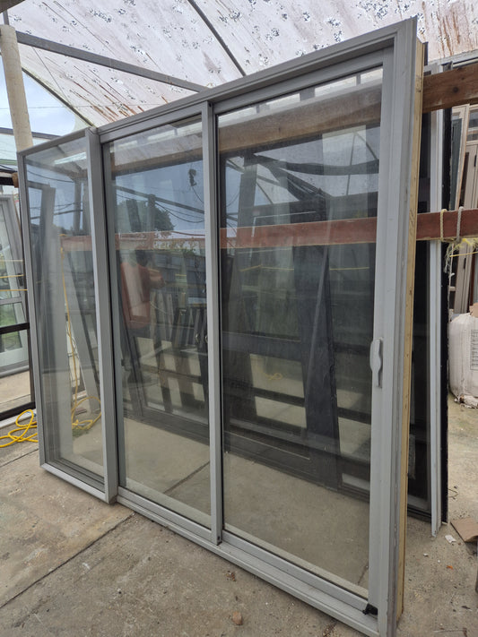 Stacker Slider, great condition 2275 H x 2020 W #2166