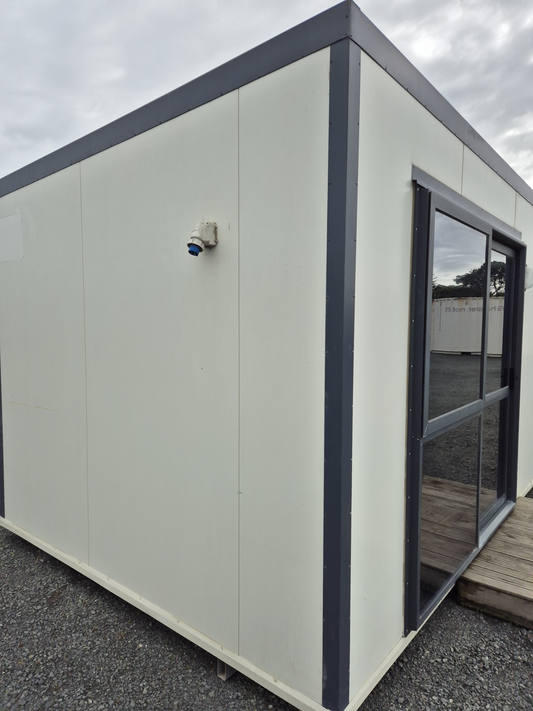 Instant Office or Sleepout, Air Con, DG joinery 6m x 3m