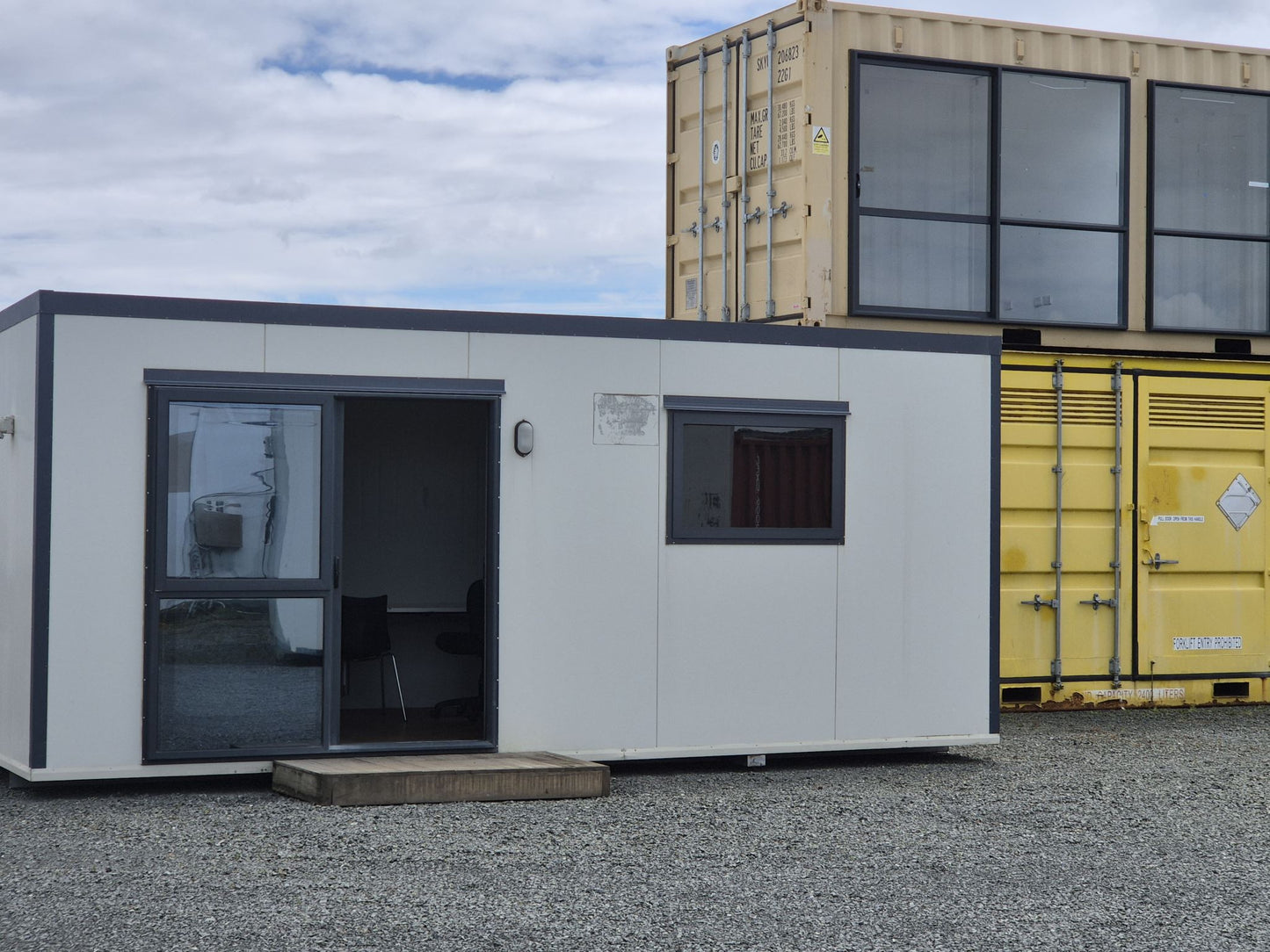 Instant Office or Sleepout, Air Con, DG joinery 6m x 3m