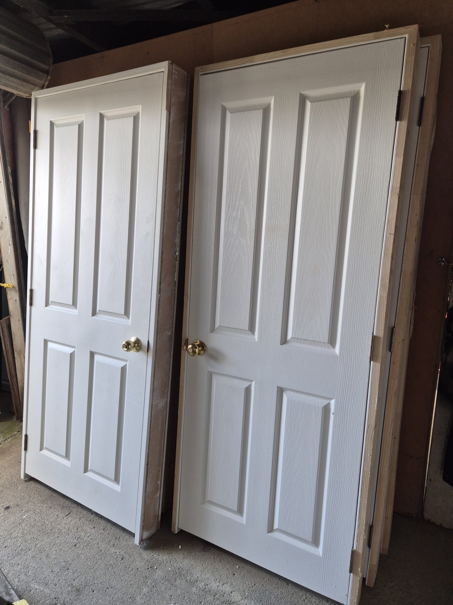 Pre hung interior doors 760 & 810 W + Frame