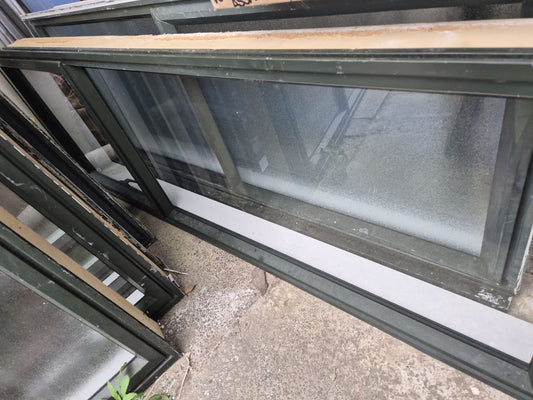Karaka Green Highlight window .6m H x 1.7W #2051