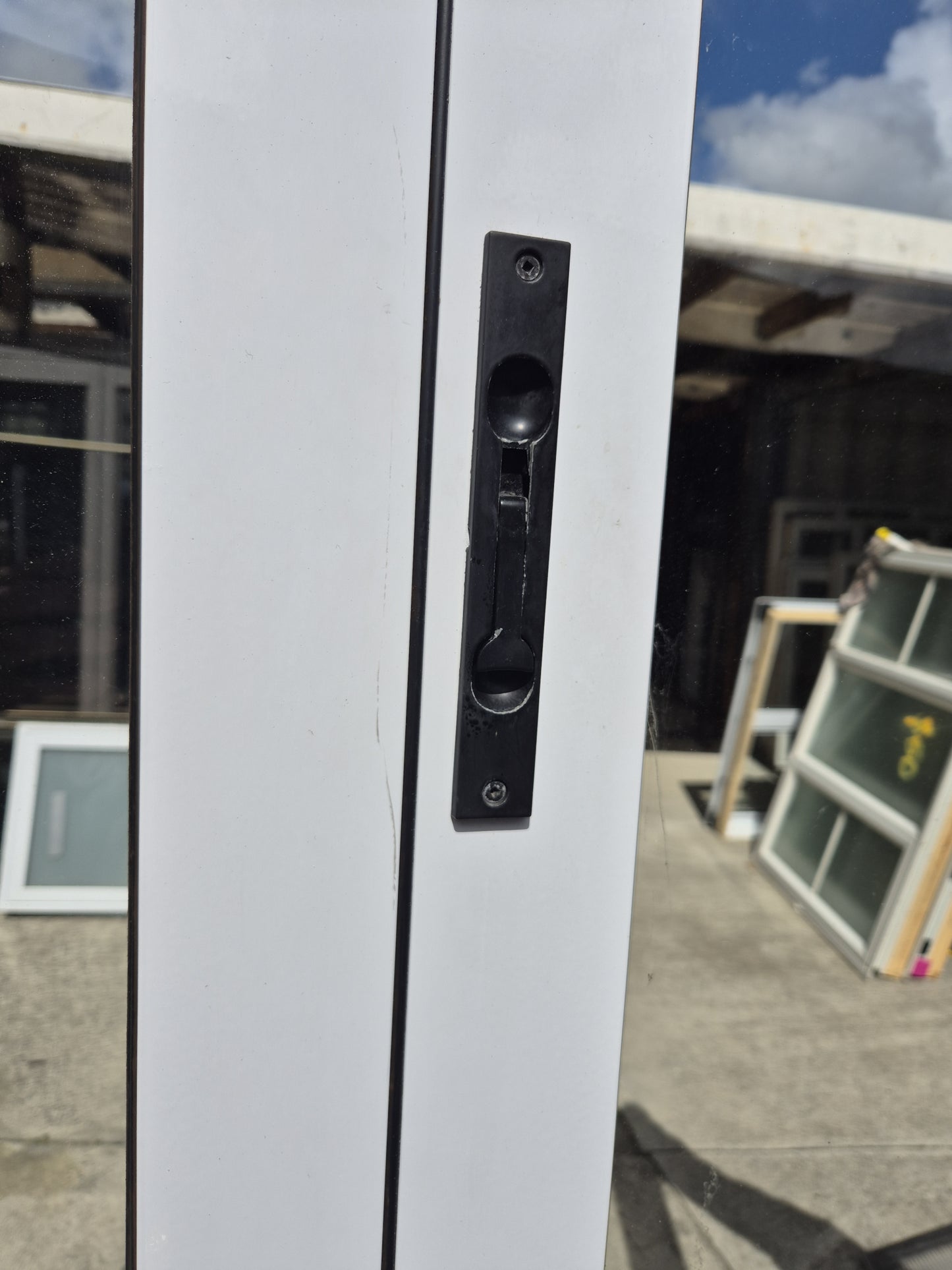 White SG Bifolding Door 1970 H x 1190 W #2084