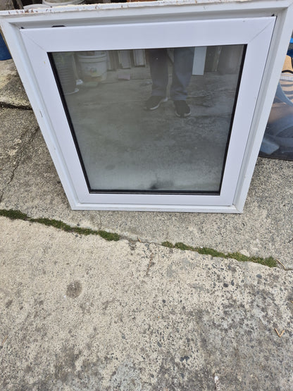 White Double Glazed Window Frosted .6m x .6 #2227b