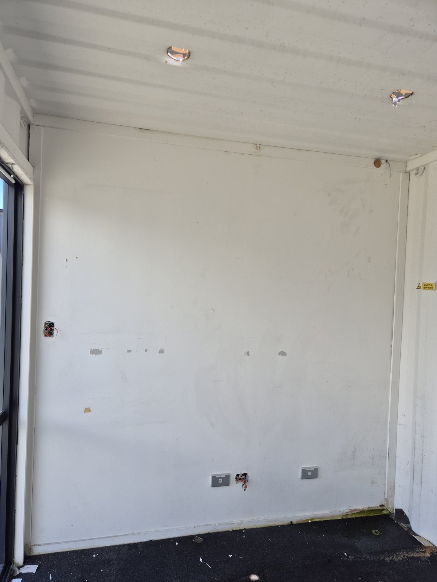 20ft Container With 2 Ranchsliders NOT Watertight