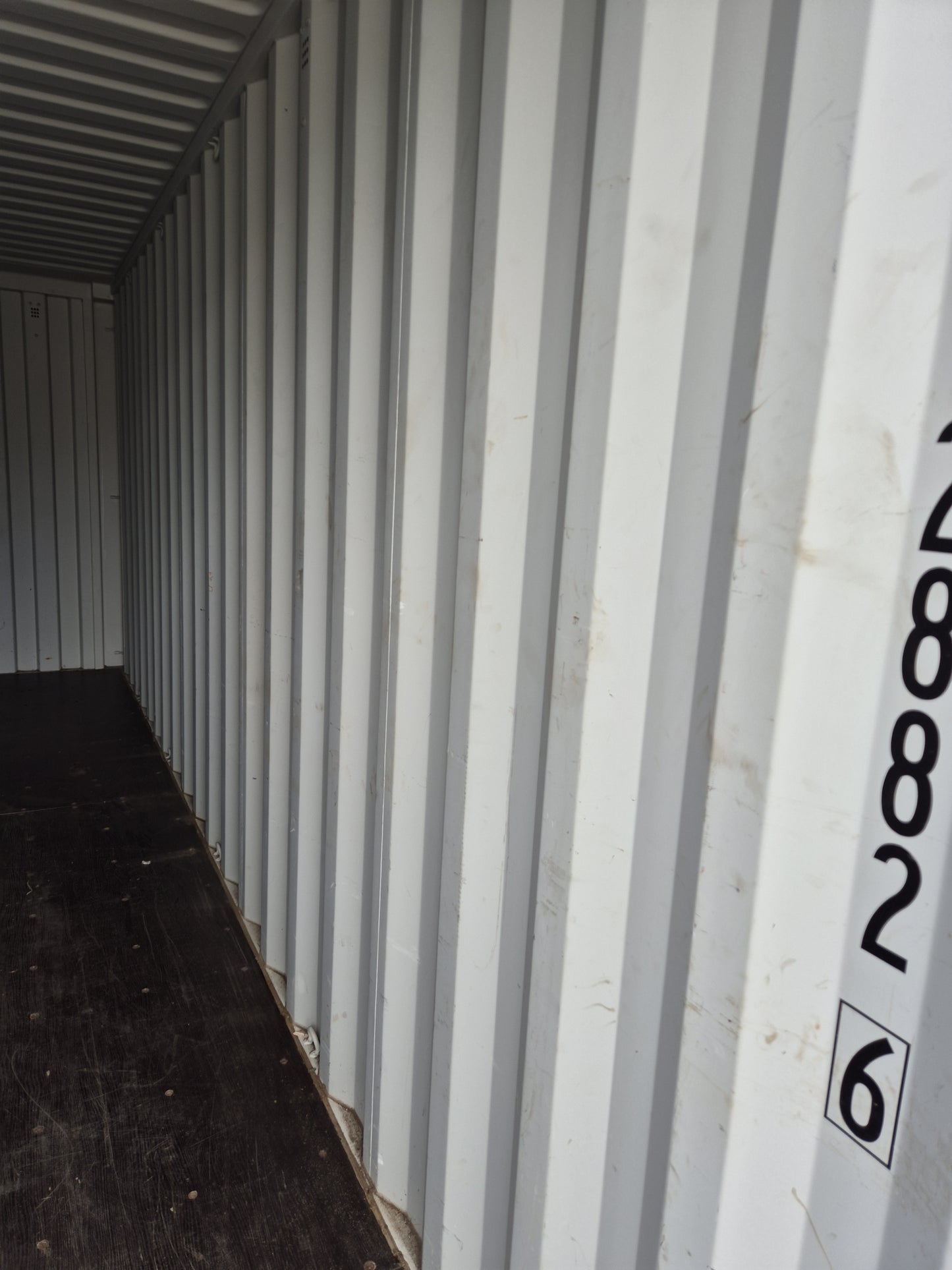 20ft Shipping Container In good DRY condition, lots of vents