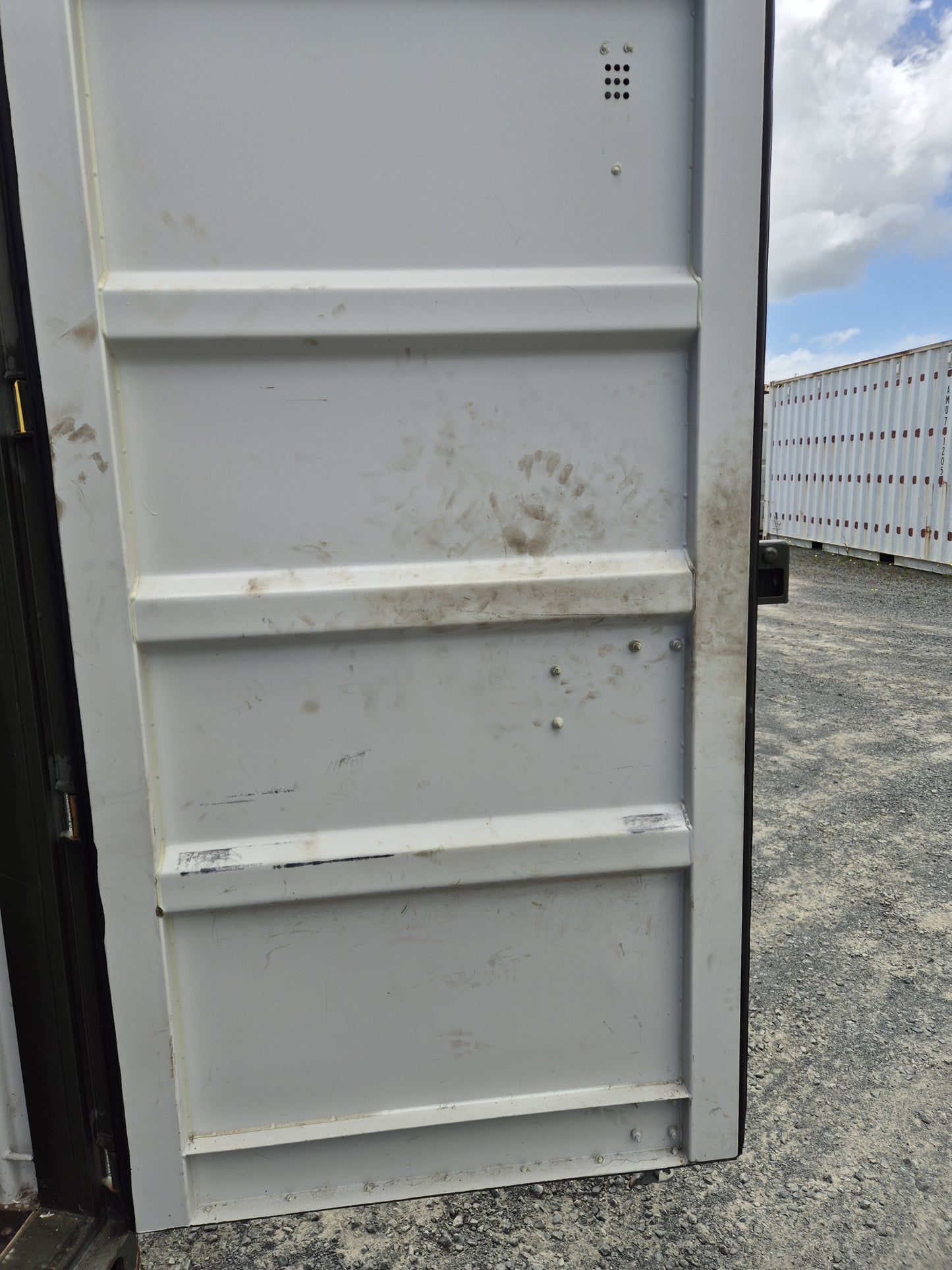 20ft Shipping Container In good DRY condition, lots of vents