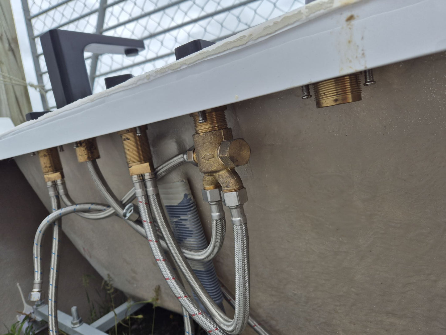 Freestanding Bath with Adjustable Feet 1690 L x 770 W  #2239