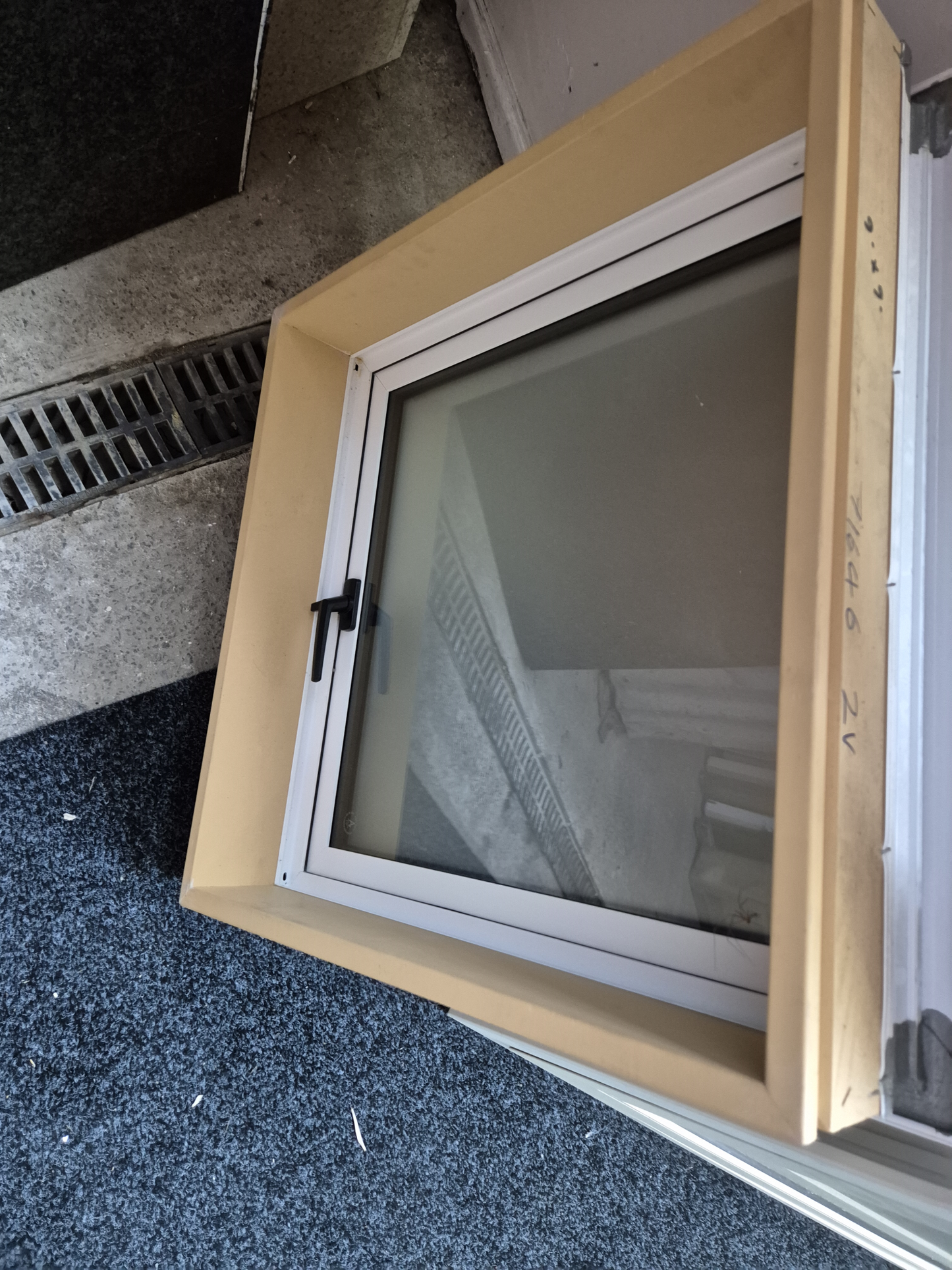 JOB LOT OF NEW DOUBLE GLAZED  WHITE ALUMINIUM JOINERY