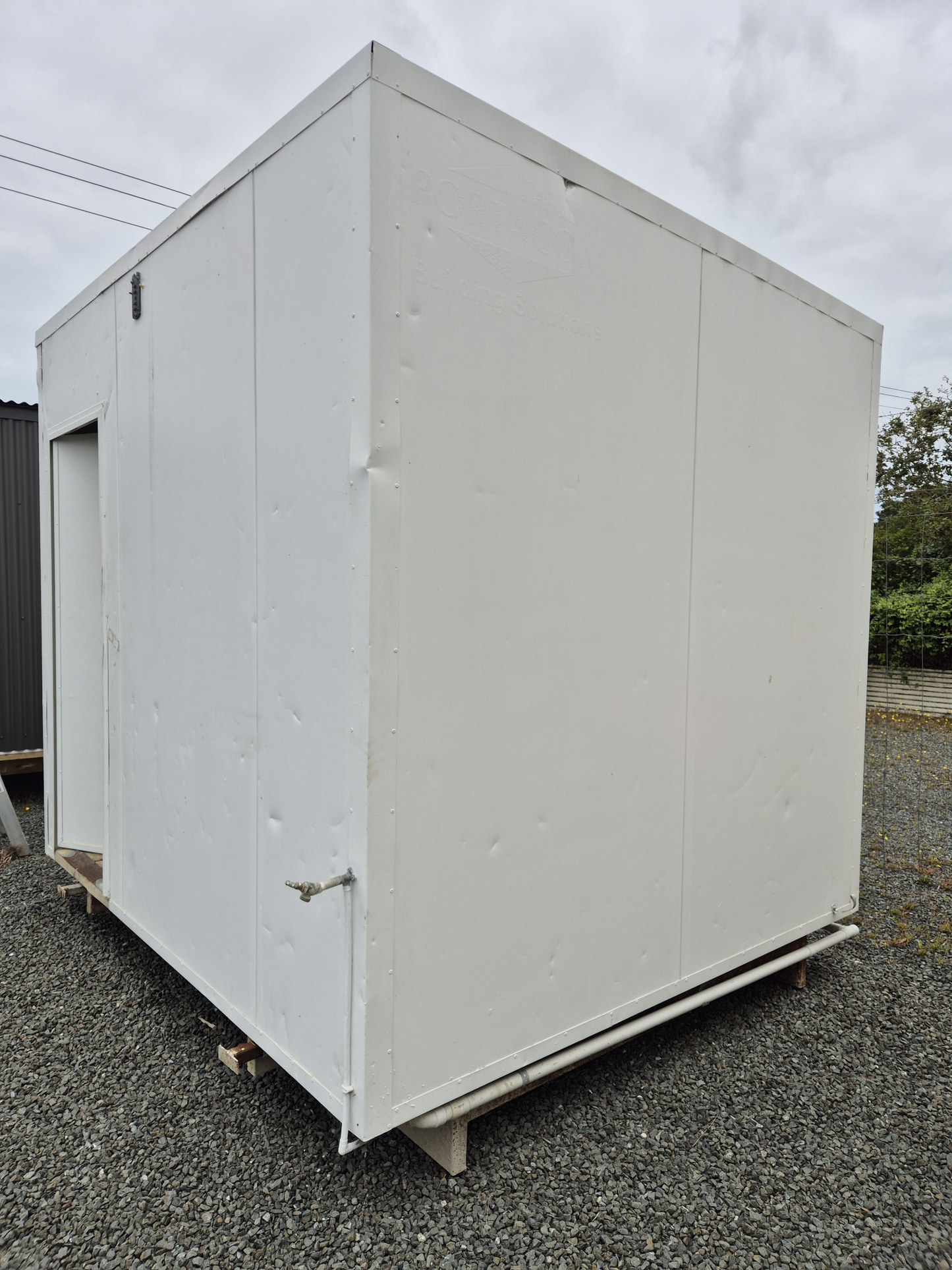 **SALE** Toilet Block, 2 toilets, 1 urinal & Basin 3m x 2.5m #2