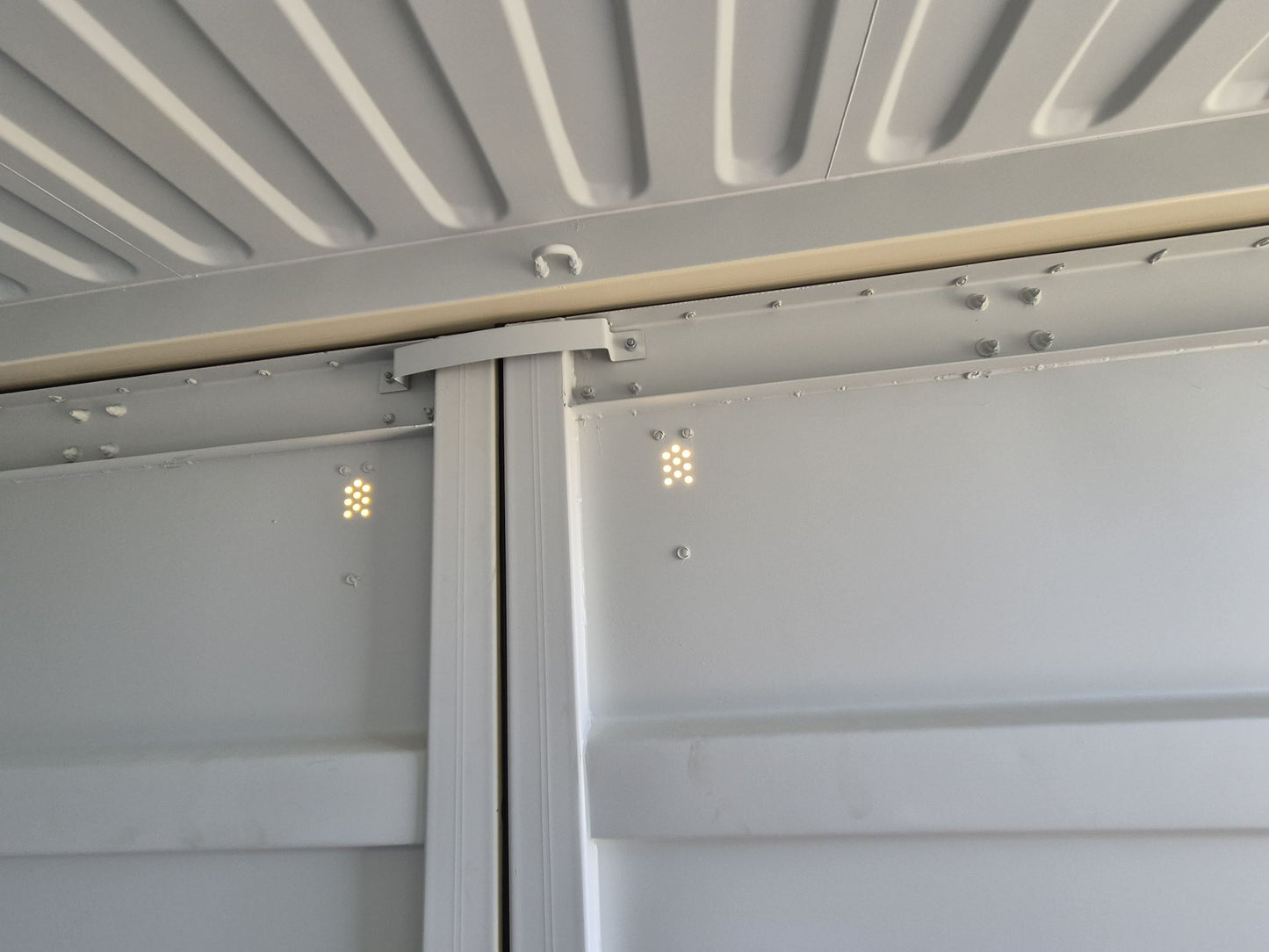 A GRADE 20FT SIDE OPENING CONTAINER done 1 trip