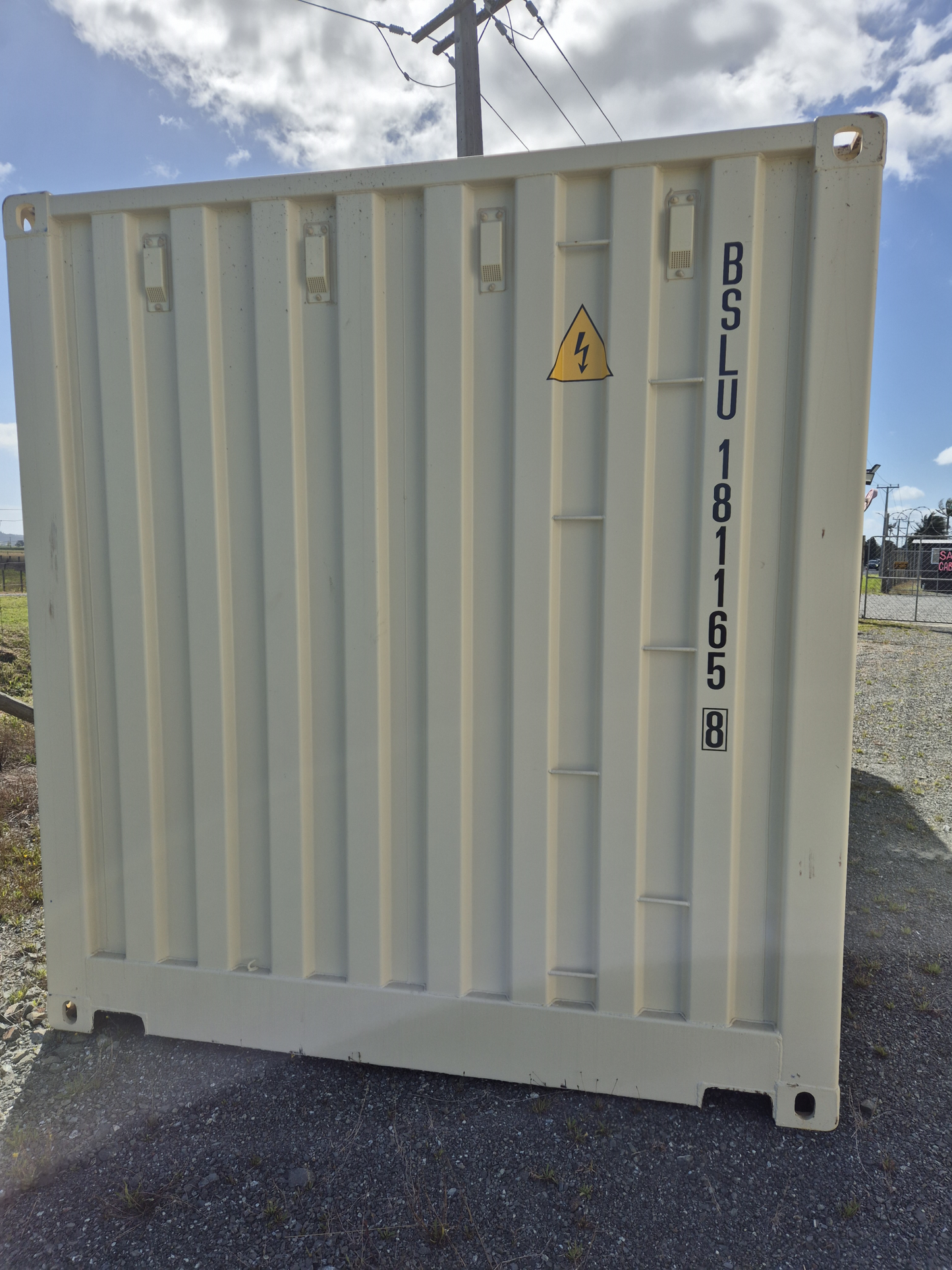 A GRADE 20FT SIDE OPENING CONTAINER done 1 trip